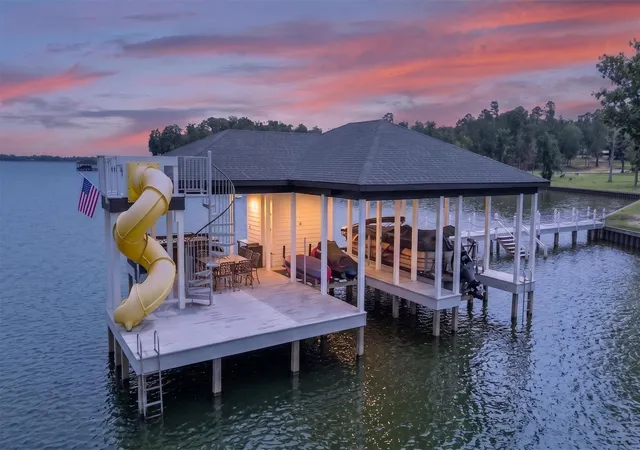 Photo 1 of Mansion for sale at 145 Private Road 52605, Pittsburg, TX 75686 | MLS# 21282679 | Listing updated on 2026-09-24