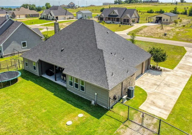 Photo 3 of Single family home for sale at 1021 Boulder Rd, Weatherford, TX 76085 | MLS# 21294274 | Listing updated on 2026-09-09