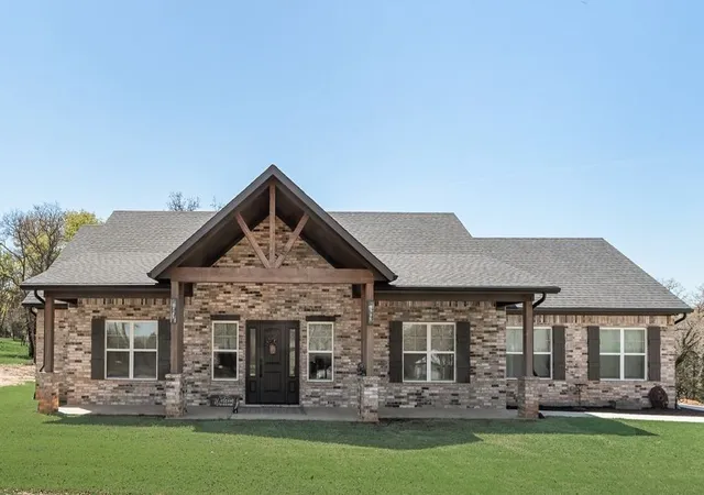 Photo 2 of Single family home for sale at 245 Creek Crossing St, Alvord, TX 76225 | MLS# 21294887 | Listing updated on 2026-09-12