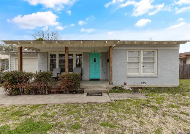 Photo 1 of Single family home for sale at 4228 Winfield Ave, Fort Worth, TX 76109 | MLS# 21294947 | Listing updated on 2026-09-08