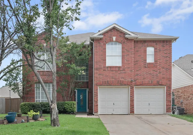Photo 3 of Single family home for sale at 2505 Champlain Ln, Denton, TX 76210 | MLS# 21294996 | Listing updated on 2026-09-09