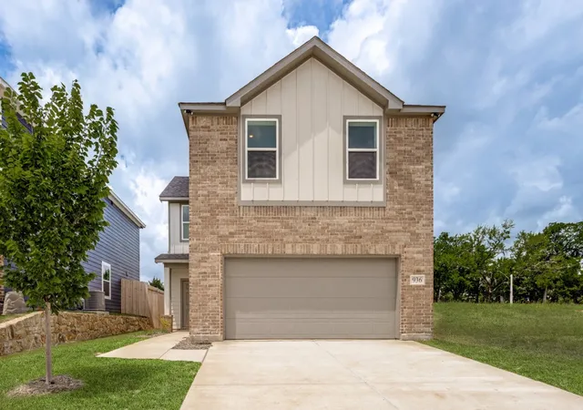 Photo 1 of Single family home for sale at 936 S Holly Ave, Sherman, TX 75092 | MLS# 21295157 | Listing updated on 2026-08-31