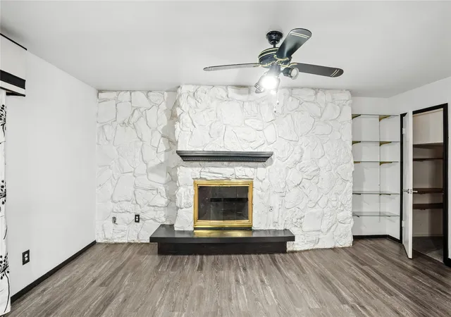 Listing Photo 5 - Condo for sale in building located at 1719 E Grauwyler Rd, Irving, TX 75061 - Unit #103