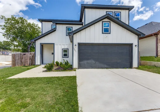 Photo 3 of Single family home for sale at 1901 Kelly St, Fort Worth, TX 76104 | MLS# 21295378 | Listing updated on 2026-09-08