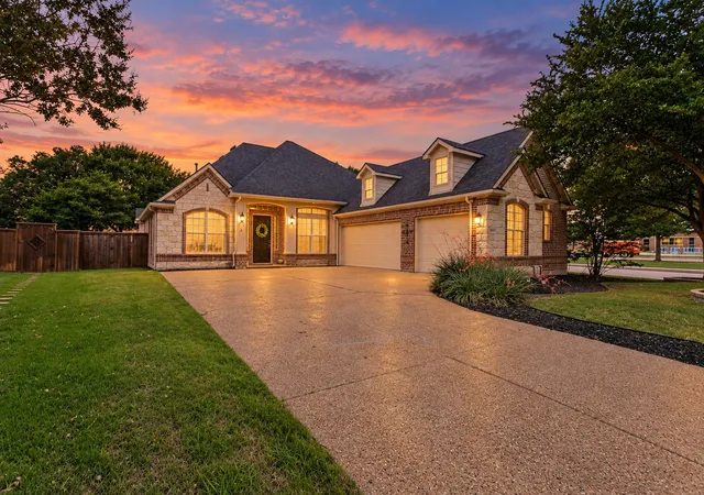 Photo 1 of Single family home for sale at 9499 Blackthorn Trl, Frisco, TX 75033 | MLS# 21283203 | Listing updated on 2026-09-13