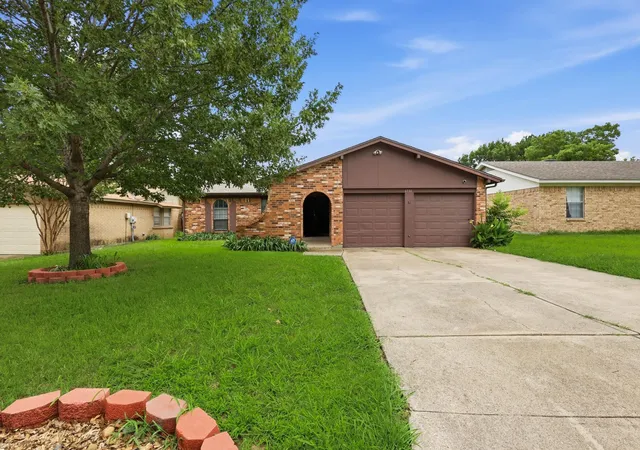 Photo 2 of Single family home for sale at 6536 Windrock, Watauga, TX 76148 | MLS# 21290663 | Listing updated on 2026-07-30