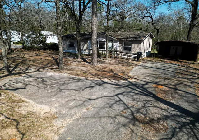 Photo 3 of Manufactured home for sale at 17256 Countrywood, Lindale, TX 75771 | MLS# 21268557 | Listing updated on 2026-09-29