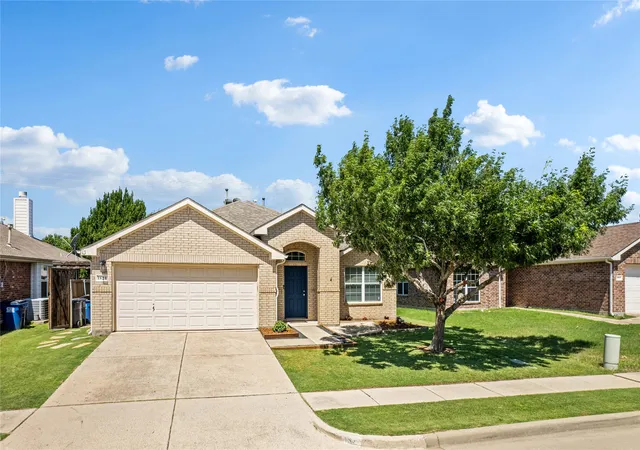 Photo 2 of Single family home for sale at 1824 Barton Springs Dr, Little Elm, TX 75068 | MLS# 21293392 | Listing updated on 2026-09-29
