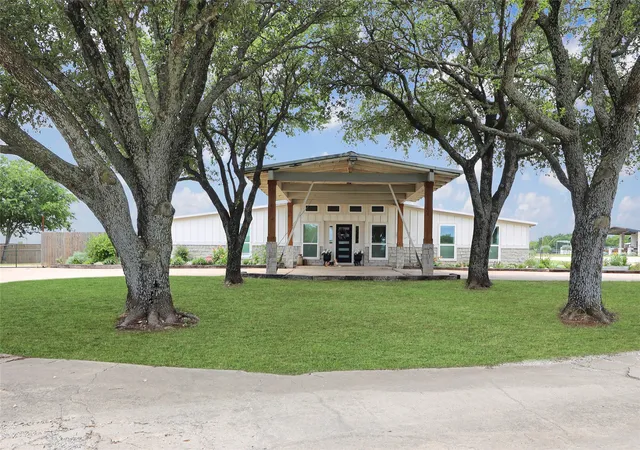 Land for sale at 2408 Strader Rd, Justin, TX 76247 | MLS# 21294603