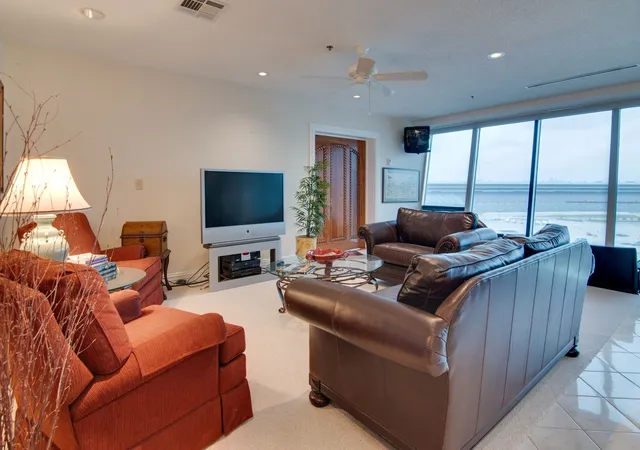 Photo 3 of Condo for sale at 3575 Lone Star Cir #605, Fort Worth, TX 76177 | MLS# 21280579 | Listing updated on 2026-09-10