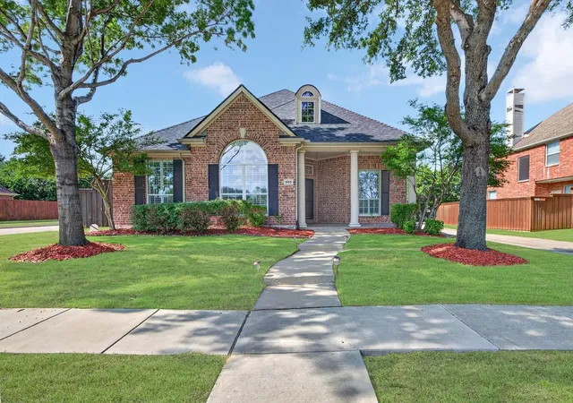 Photo 1 of Sale Pending at 950 Gold Camp Rd, Frisco, TX 75033 | MLS# 21288959 | Listing updated on 2026-09-14