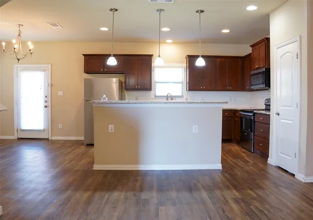 Photo 3 of House for sale at 4920-4922 Villas Dr, Sanger, TX 76266 | MLS# 21296517 | Listing updated on 2026-07-29