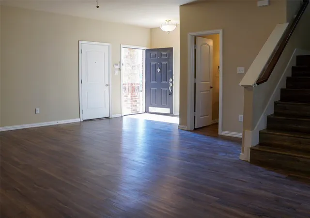 Photo 4 of House for sale at 4920-4922 Villas Dr, Sanger, TX 76266 | MLS# 21296517 | Listing updated on 2026-07-29