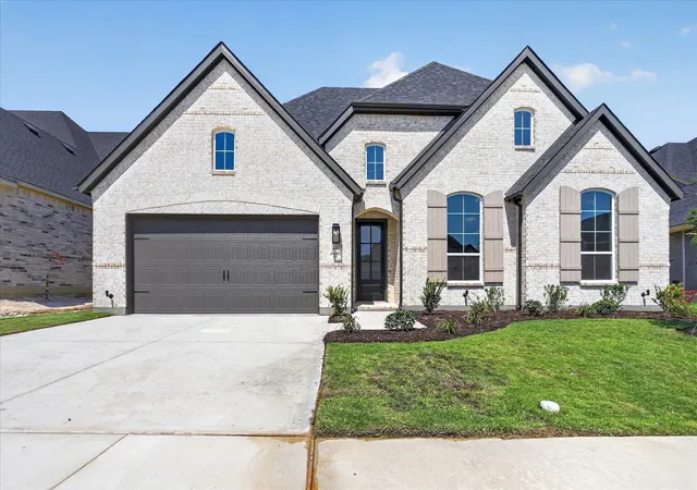 Photo 1 of Sale Pending at 1025 Pelotazo Ave, Justin, TX 76247 | MLS# 21295929 | Listing updated on 2026-09-09