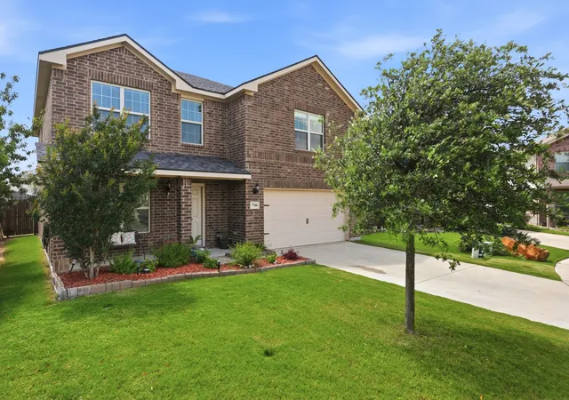 Photo 1 of Sale Pending at 7700 Spritsail Ln, Fort Worth, TX 76179 | MLS# 21295711 | Listing updated on 2026-09-08