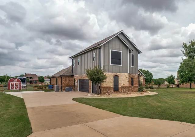 Photo 3 of Single family home for sale at 13840 Megan Dr, Justin, TX 76247 | MLS# 21295318 | Listing updated on 2026-09-10