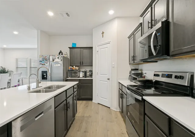 Photo 3 of Single family home for sale at 1339 Turkey Run Dr, Denton, TX 76207 | MLS# 21275100 | Listing updated on 2026-09-09