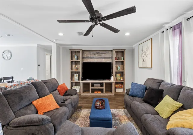 Photo 1 of Manufactured home for sale at 6026 Lake Granbury Trl, Granbury, TX 76048 | MLS# 21292610 | Listing updated on 2026-09-15