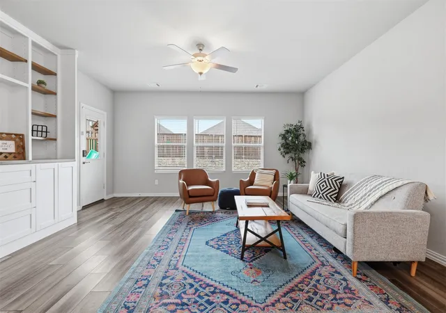 Photo 4 of Single family home for sale at 5725 Castle Peak Bnd, Fort Worth, TX 76126 | MLS# 21293884 | Listing updated on 2026-09-12