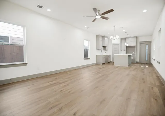 Photo 4 of Single family home for sale at 2420 Starks Ave, Dallas, TX 75215 | MLS# 21297442 | Listing updated on 2026-07-31