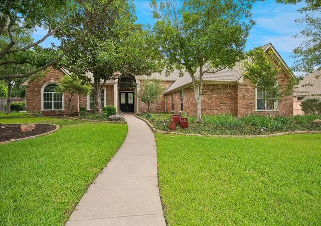 Photo 1 of Single family home for sale at 8308 Thistle Ct, North Richland Hills, TX 76182 | MLS# 21297645 | Listing updated on 2026-09-27