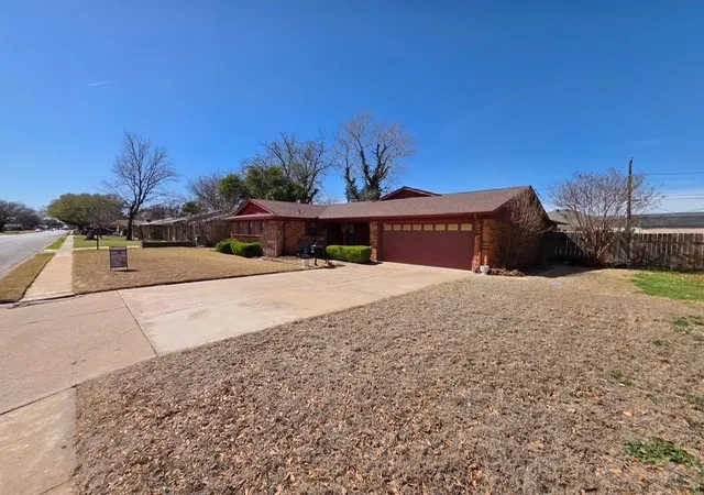 Photo 2 of Single family home for sale at 810 S Preston Rd, Burkburnett, TX 76354 | MLS# 21275503 | Listing updated on 2026-09-14