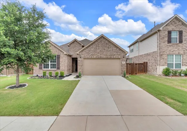 Photo 2 of Single family home for sale at 3210 S Linham Dr, Venus, TX 76084 | MLS# 21298219 | Listing updated on 2026-09-15