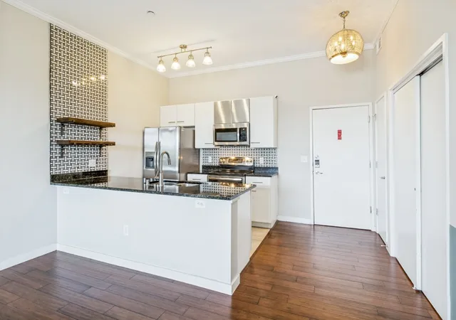 Photo 1 of Condo for sale at 3025 Bryan St #3E, Dallas, TX 75204 | MLS# 21297373 | Listing updated on 2026-10-06