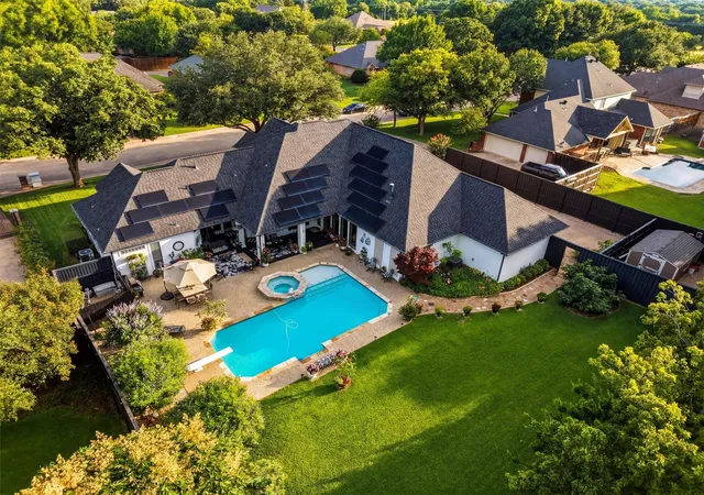 Photo 1 of Single family home for sale at 107 Nob Hill Ln, Red Oak, TX 75154 | MLS# 21293477 | Listing updated on 2026-09-14
