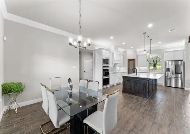 Photo 2 of Single family home for sale at 1055 Meadow Wood Ter, Azle, TX 76020 | MLS# 21294878 | Listing updated on 2026-09-12