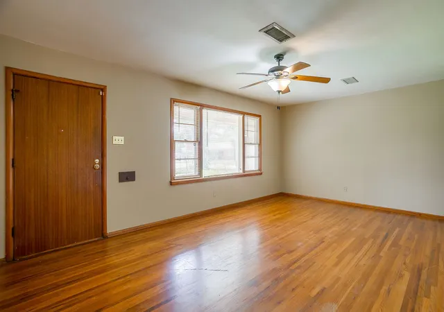 Photo 4 of Single family home for sale at 601 Perry Dr, Fort Worth, TX 76108 | MLS# 21295211 | Listing updated on 2026-09-10