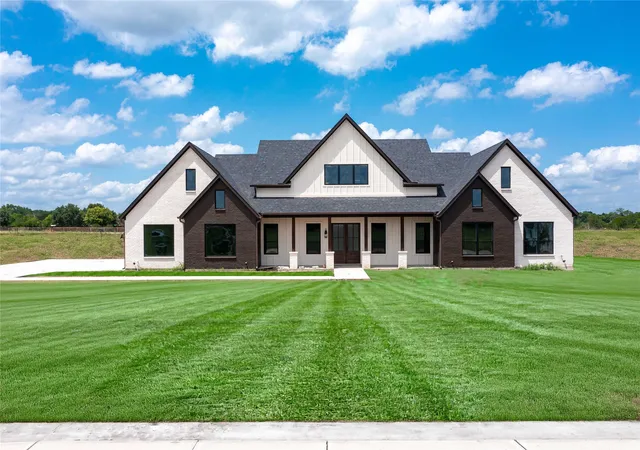 Photo 1 of Single family home for sale at 120 Olson Rd, Waxahachie, TX 75167 | MLS# 21276392 | Listing updated on 2026-09-12