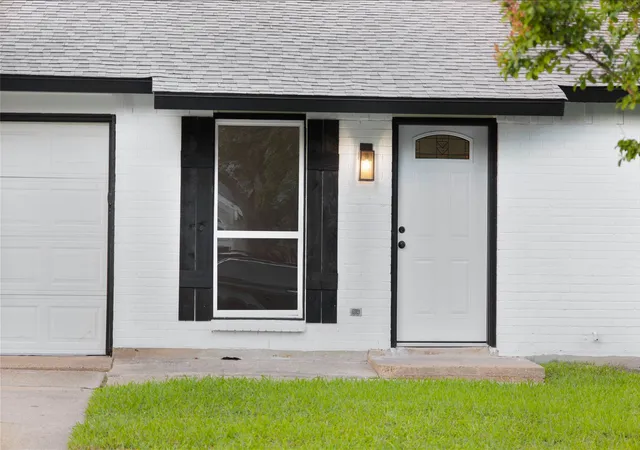 Photo 3 of Single family home for sale at 5202 Longhorn Trl, Garland, TX 75043 | MLS# 21298644 | Listing updated on 2026-09-16