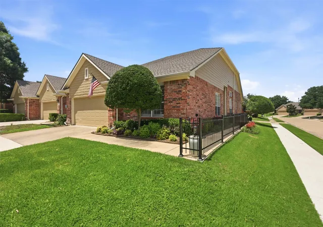 Photo 2 of Sale Pending at 9825 Spire Ln, Plano, TX 75025 | MLS# 21294506 | Listing updated on 2026-09-15