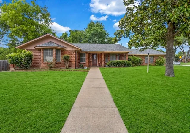 Photo 1 of Single family home for sale at 6241 Onyx Dr S, North Richland Hills, TX 76180 | MLS# 21297996 | Listing updated on 2026-09-11