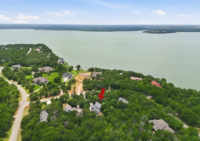 Photo 1 of Single family home for sale at 521 Diamond Point Dr, Little Elm, TX 75068 | MLS# 21237992 | Listing updated on 2026-09-09