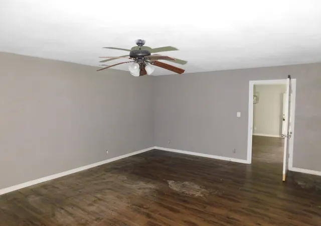 Photo 14 of Single family home for sale at 45 Broadmoor Dr, Texarkana, AR 71854 | MLS# 21298838 | Listing updated on 2026-09-29