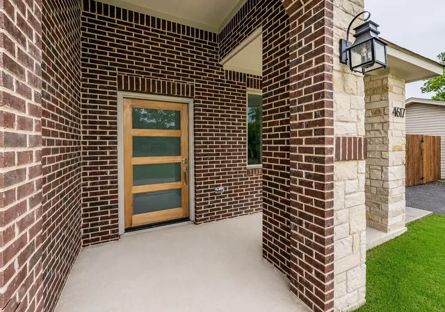 Photo 3 of Single family home for sale at 4617 Merida Ave, Fort Worth, TX 76115 | MLS# 21298595 | Listing updated on 2026-09-10