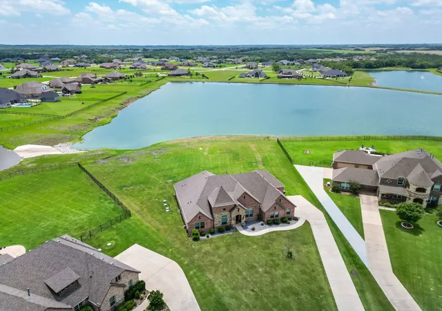 Photo 1 of Single family home for sale at 2255 Lake Estates Dr, Rockwall, TX 75032 | MLS# 21291410 | Listing updated on 2026-10-07