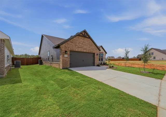 Photo 3 of Single family home for sale at 1224 Colca Dr, Springtown, TX 76082 | MLS# 21297173 | Listing updated on 2026-09-09