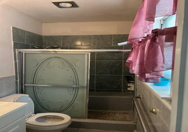 Photo 4 of Single family home for sale at 1670 Bending Oaks Trl, Dallas, TX 75217 | MLS# 21298939 | Listing updated on 2026-09-09