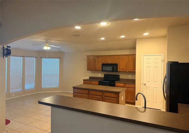 Photo 3 of Single family home for sale at 1100 Linden Dr, Burleson, TX 76028 | MLS# 21298594 | Listing updated on 2026-09-15