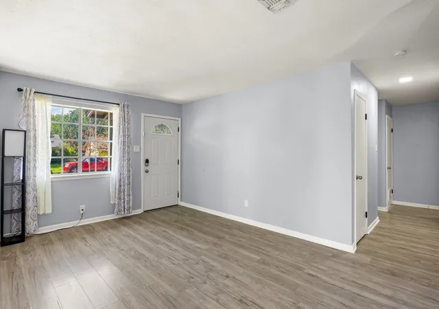 Photo 3 of Single family home for sale at 401 Langley Ave, Fort Worth, TX 76140 | MLS# 21299029 | Listing updated on 2026-09-11