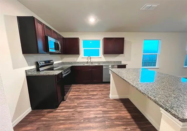 Photo 3 of Single family home for sale at 108 Goel St, Greenville, TX 75402 | MLS# 21299179 | Listing updated on 2026-09-22