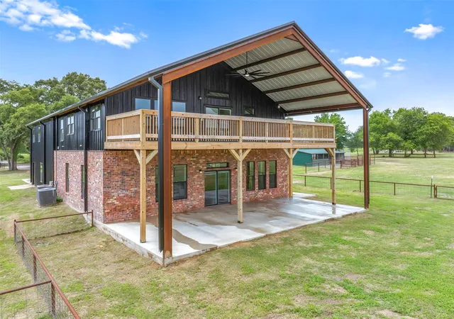 Photo 3 of Single family home for sale at 412 Vz County Road 1413, Van, TX 75790 | MLS# 21299080 | Listing updated on 2026-07-30