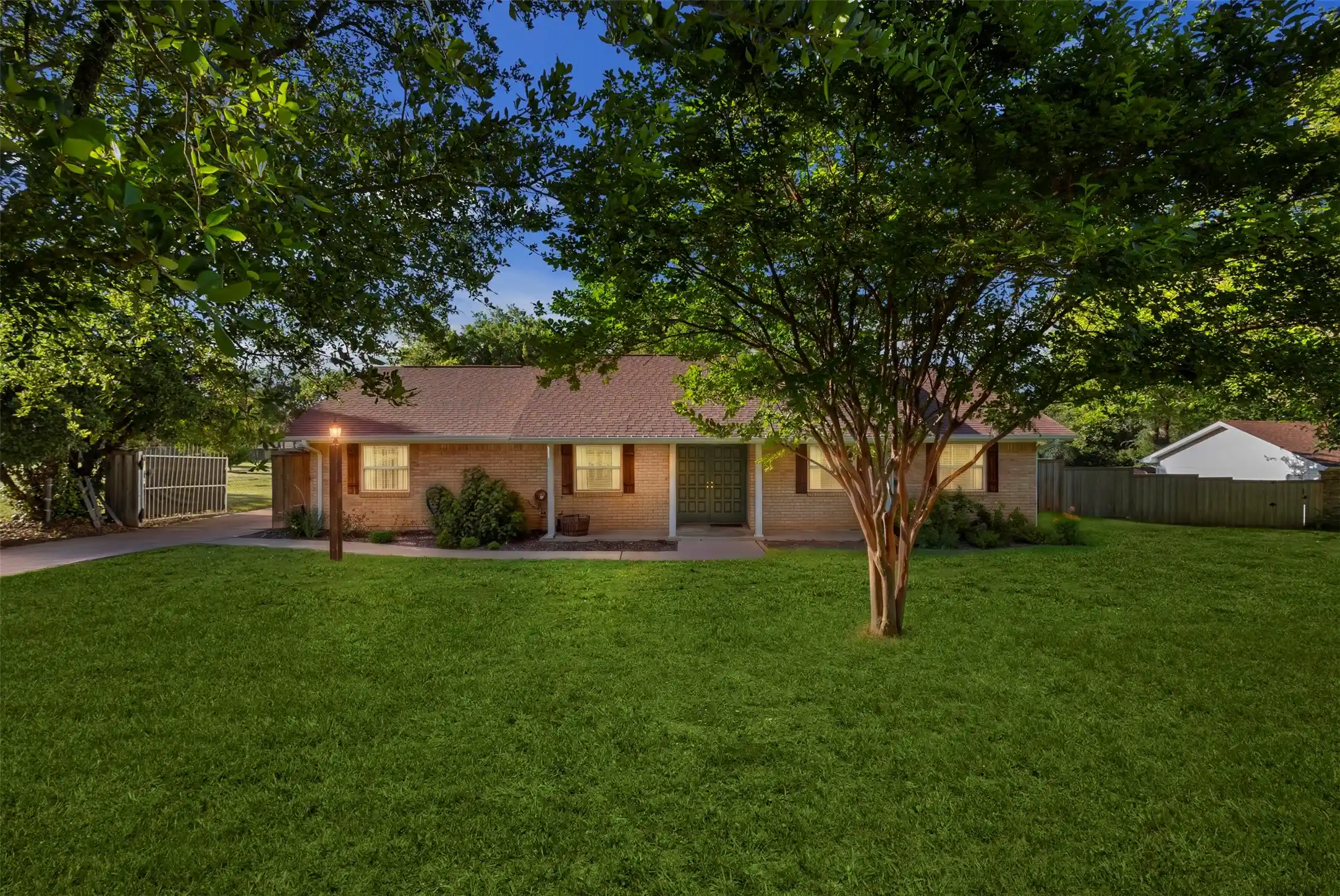 Single family home for sale at 103 Cedar Dr, Red Oak, TX 75154 | MLS# 21294986