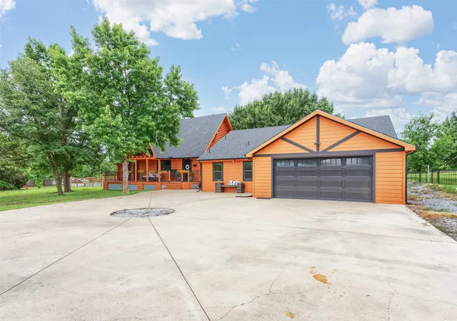 Photo 3 of Single family home for sale at 6931 Cottage Hill Ln, Celina, TX 75009 | MLS# 21292287 | Listing updated on 2026-09-14