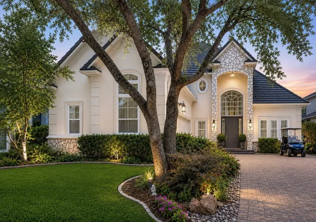 Photo 1 of Single family home for sale at 4310 Saint Andrews Blvd, Irving, TX 75038 | MLS# 21276510 | Listing updated on 2026-09-15