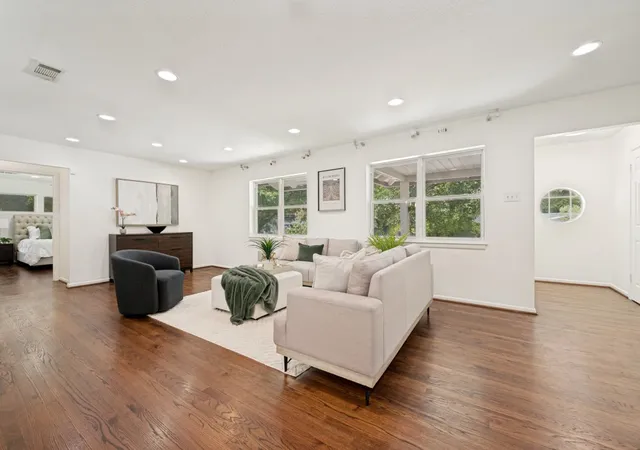 Photo 3 of Single family home for sale at 6632 Ridgemont Dr, Dallas, TX 75214 | MLS# 21295825 | Listing updated on 2026-09-13