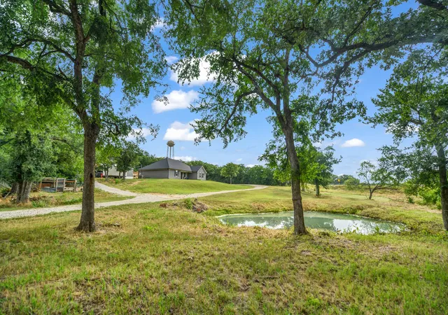 Photo 2 of Single family home for sale at 104 Turkey Creek Rd, Mineral Wells, TX 76067 | MLS# 21298524 | Listing updated on 2026-08-31